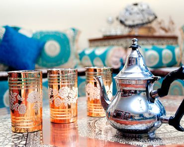 Discover the Timeless Charm of Moroccan Tea: History, Ingredients, and Preparation number 1